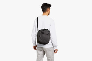 Cinch bucket bag on back, dark gray, adjustable cinch closure and shoulder strap