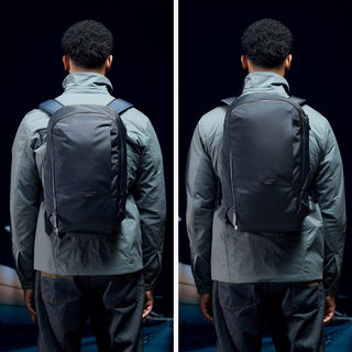 Bellroy Transit workpack backpack, black 20L, rear panel close view