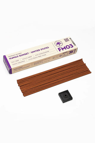 Hawaii Sunset (FMO3) incense box with brown sticks and black square holder