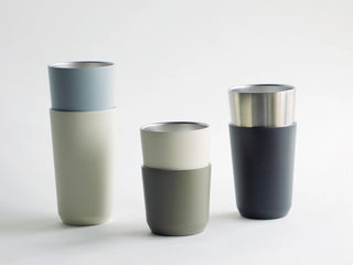 Set of three insulated tumblers with straws in ice gray, white, and black, 480 ml