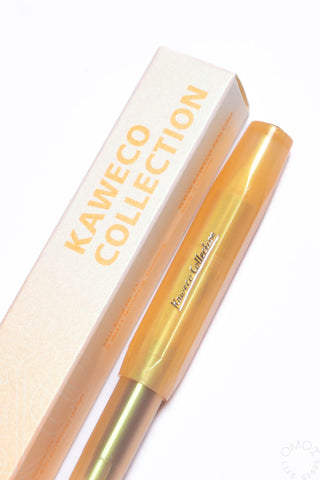 Apricot Kaweco Collection Sport fountain pen with gold clip beside gift box