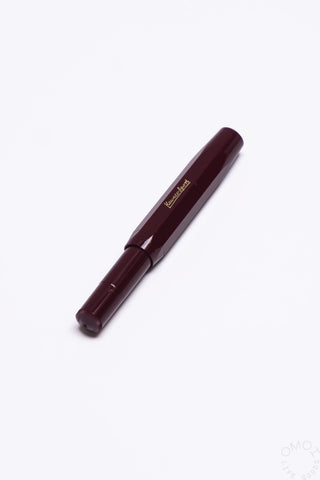 Kaweco Sport Classic fountain pen, bordeaux body with cap closed