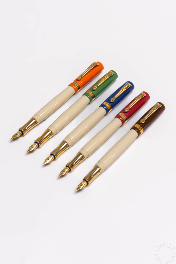 Set of student fountain pens with medium nibs, beige bodies and colorful barrels