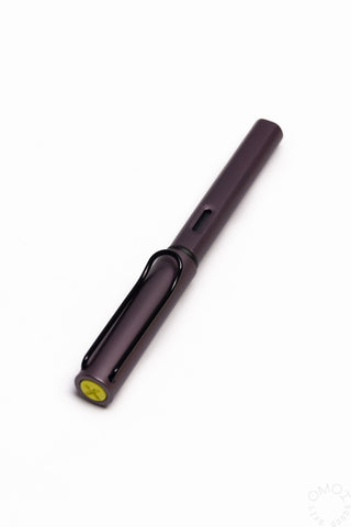 LAMY AL-Star fountain pen, aubergine body, fine nib view from side