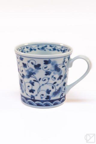Blue-and-white floral 10oz ceramic mug with handle