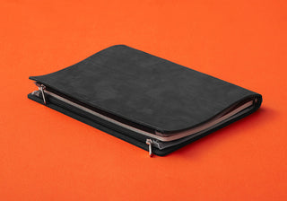 PLOTTER A5 fastener case closed with black cover and corner clasp straps