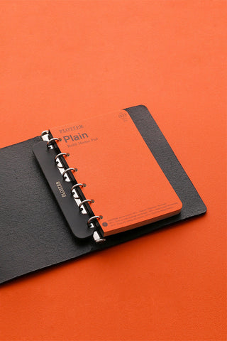 Black leather ring supporter mini with metal binder rings and strap on planner
