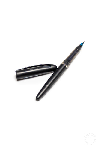 Pentel Tradio marker with black cap and chisel tip