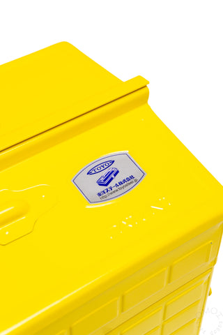 Yellow cantilever toolbox close-up with TOYO STEEL ST-350 label