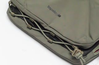 Olive Topologie bottle sacoche exterior with cord bungee and logo