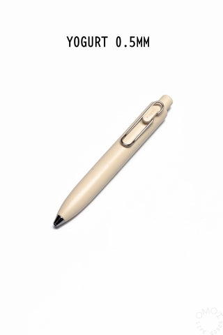 Uni-Ball One P gel pen, yogurt 0.5 mm barrel, chrome clip and black tip