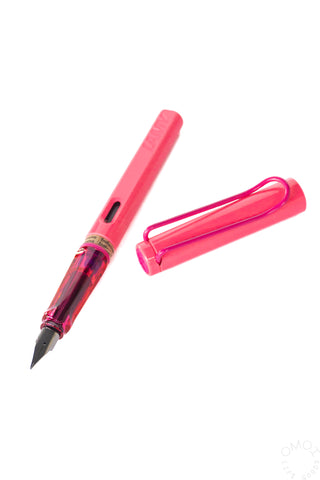LAMY Safari neon pink fountain pen with fine nib and clear cap