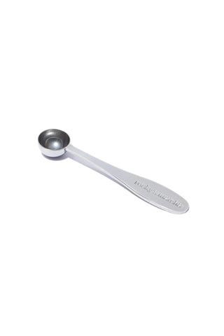 Stainless matcha measuring spoon with dark gray scoop and long handle