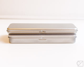 XL stainless steel flat pen case, brushed silver top with hinge detail